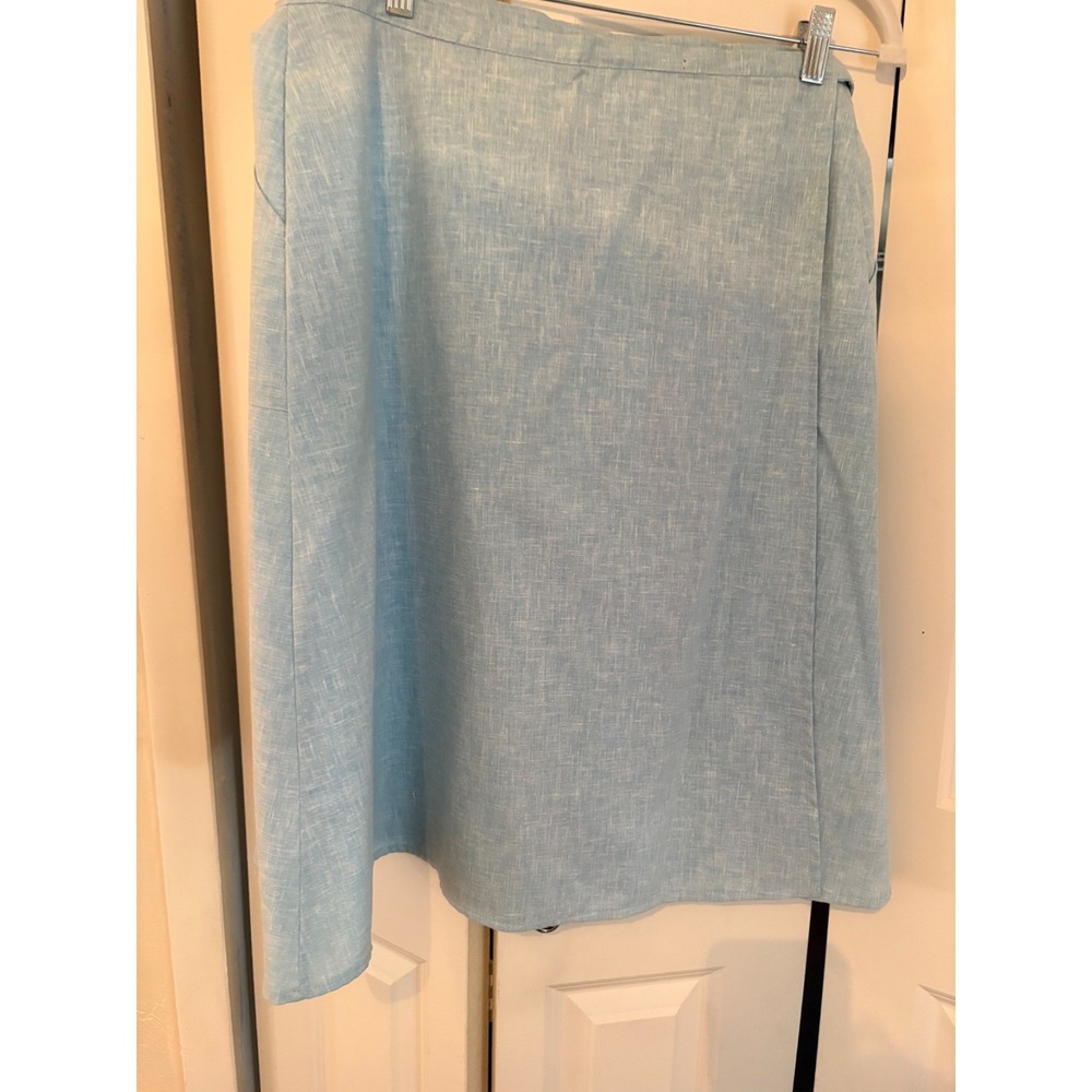 Vintage Light Blue Linen Blend Wrap Skirt with Pagoda & Tree Appliqué‎ - Picture 4 of 4